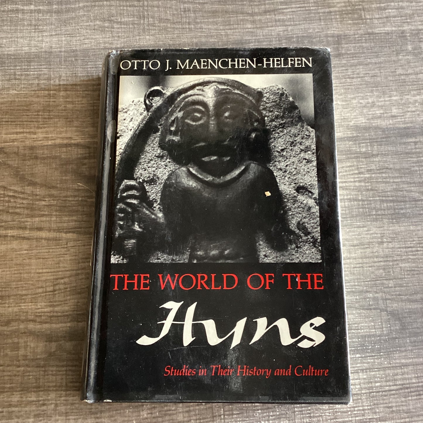 The World of the Huns
Studies In History and Culture
By Otto J Maenchen