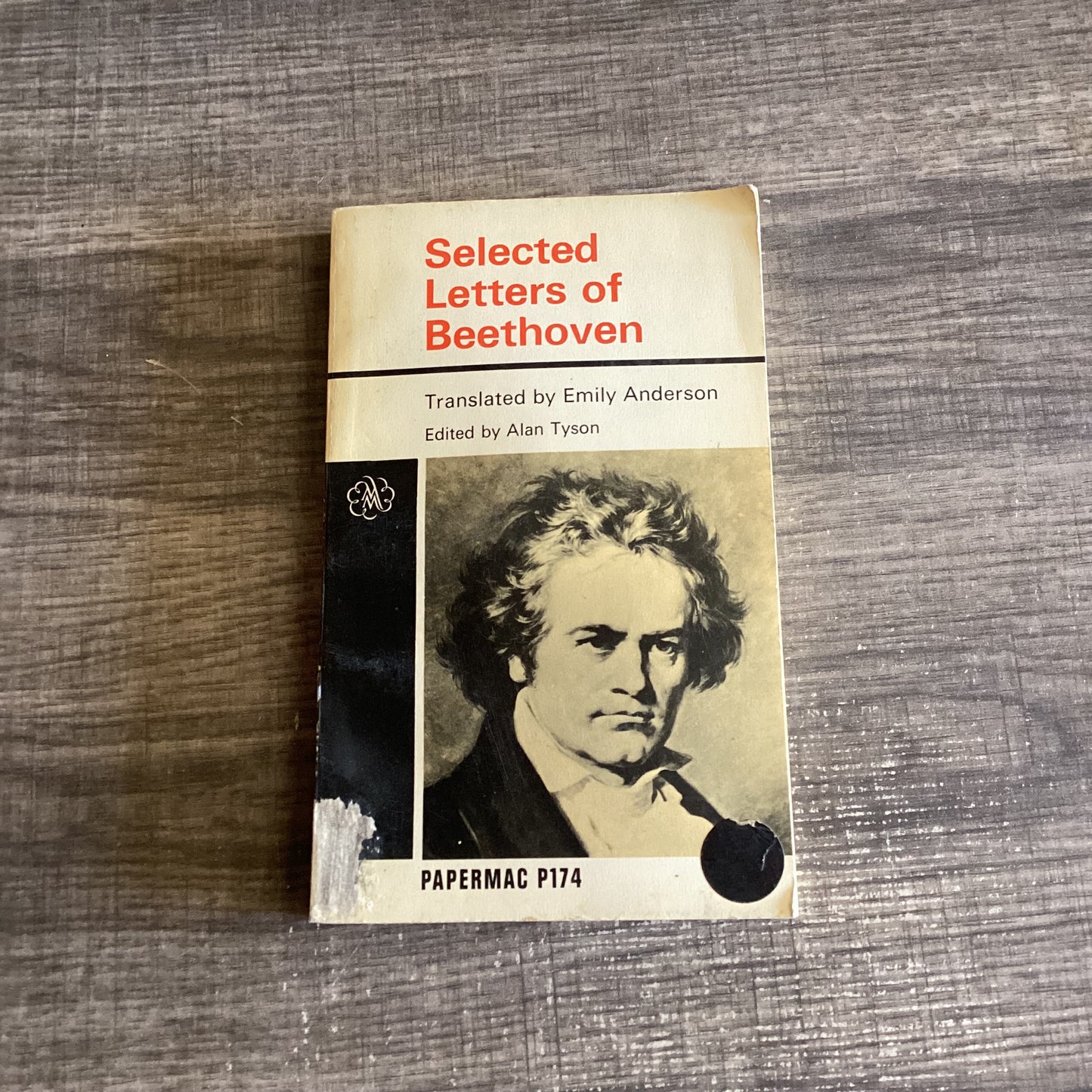 Selected Letters of Beethoven
By Alan Tyson