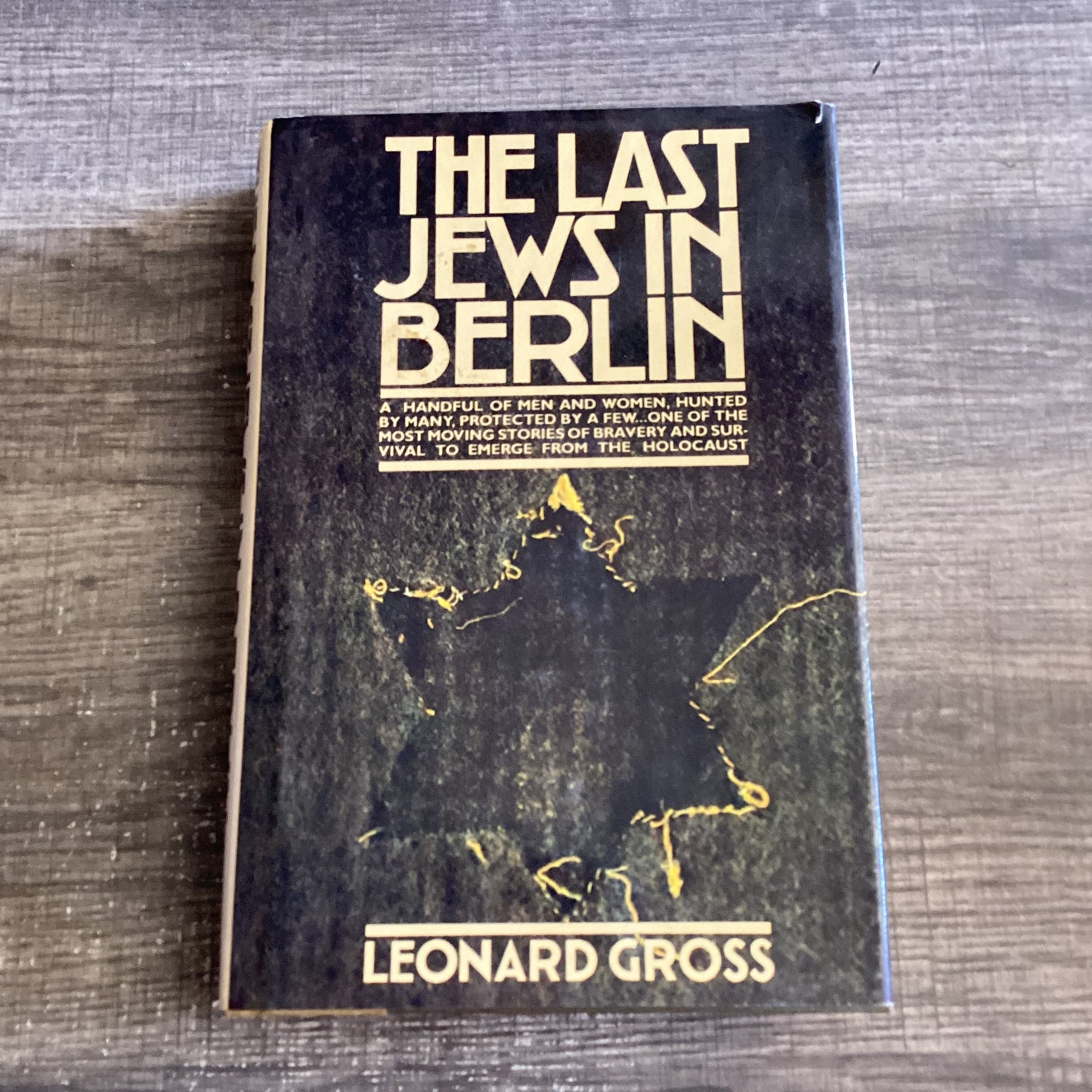 The Last Jews in Berlin
By Leonard Gross