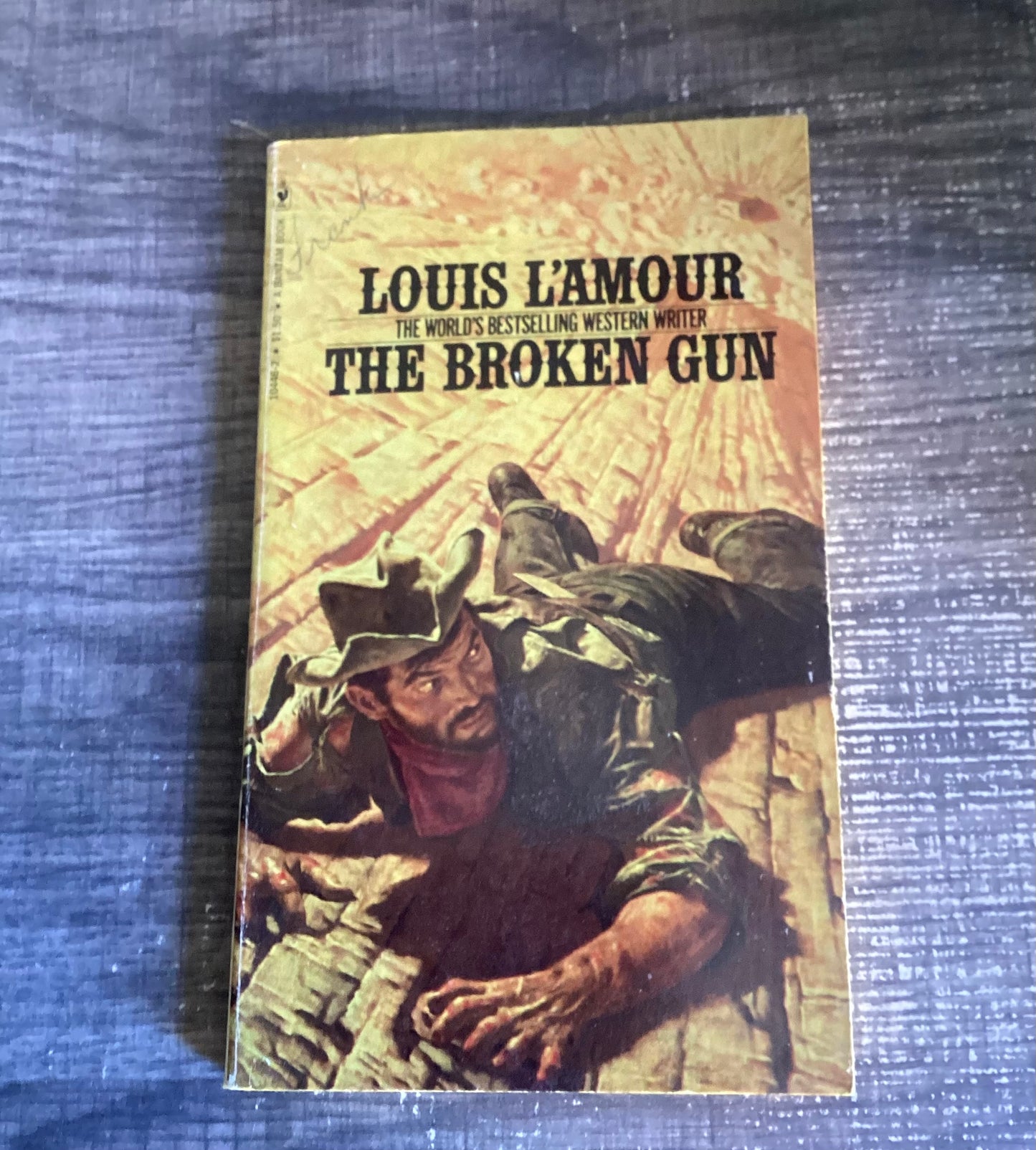 The broken gun
By Louis l’Amour