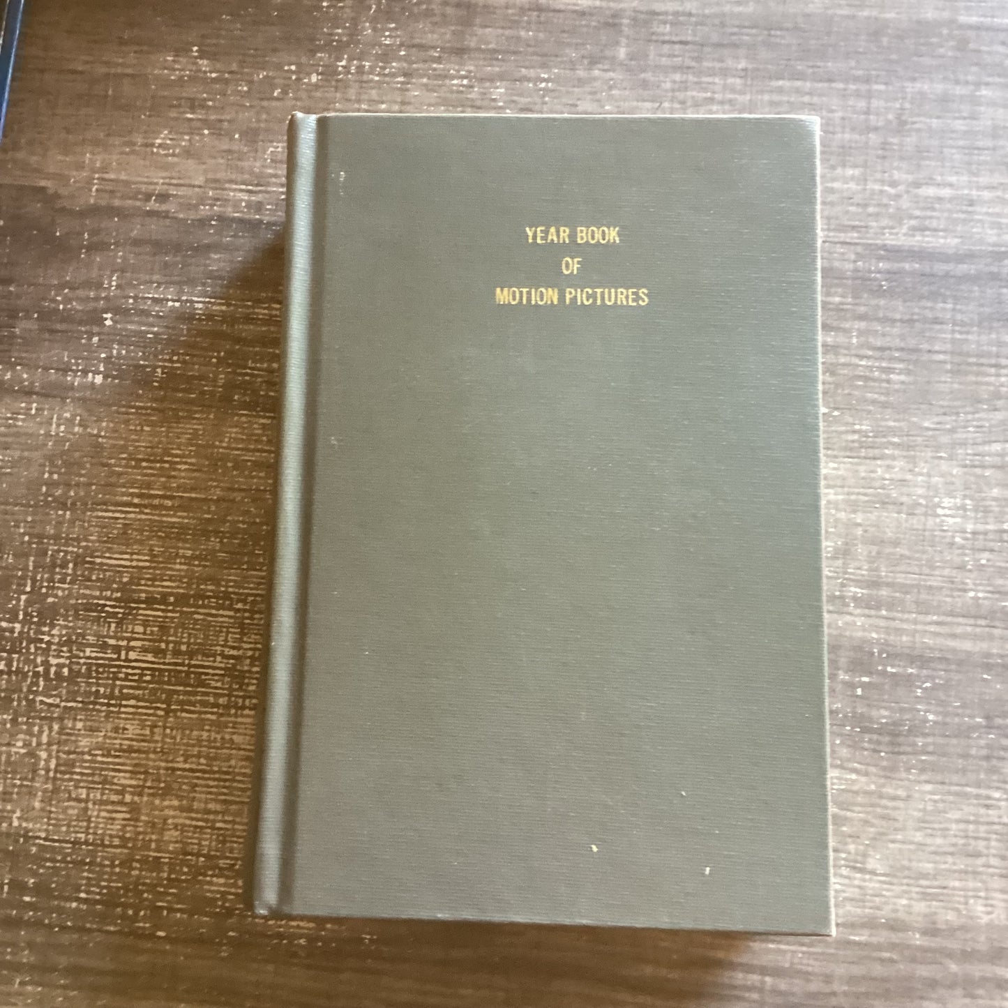The 1949 Film Daily Year Book of Motion Pictures
By Jack Alicoate