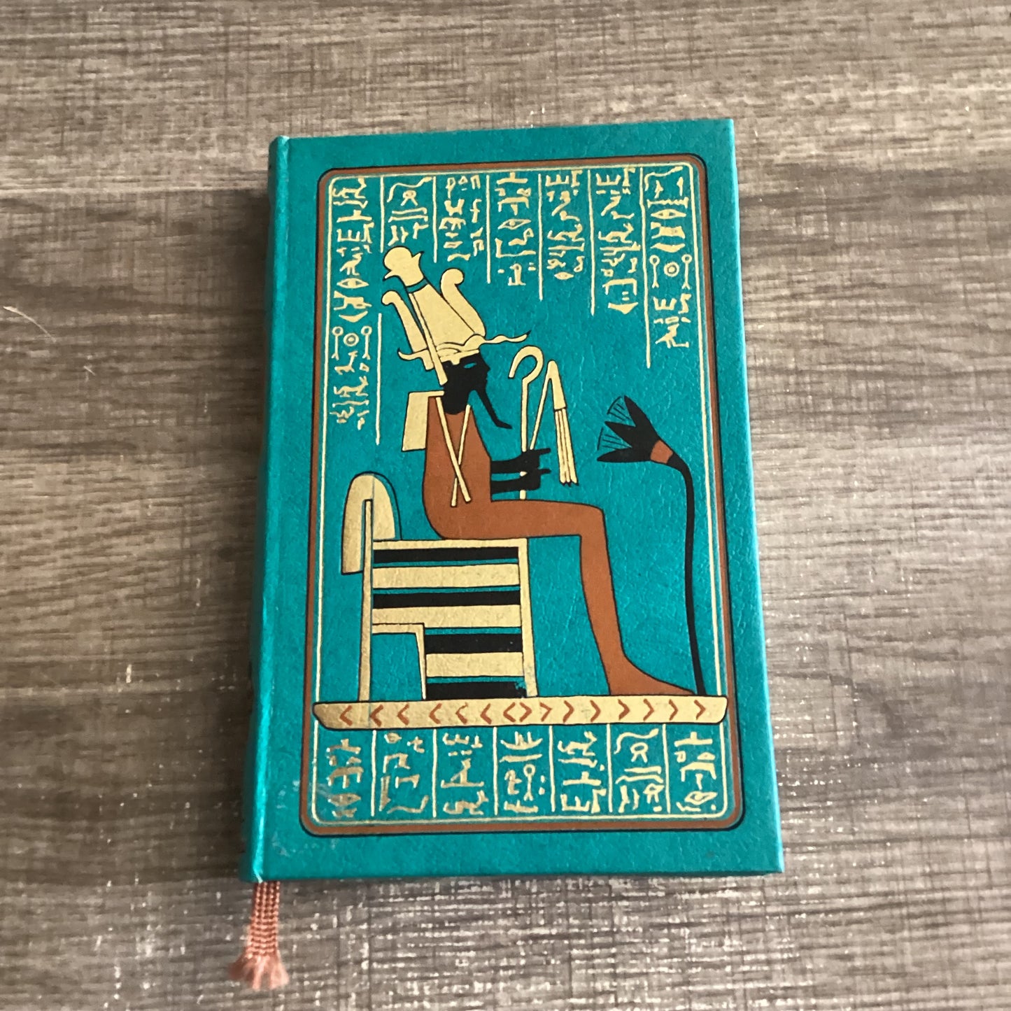 The curse of the pharaohs
By Yves Naud
Vol 1